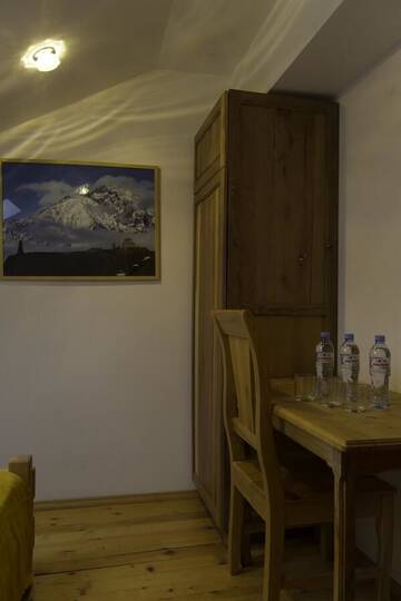 Фотографии Отель Alpenhaus Kazbegi Hotel & Restaurant г. Степанцминда (Грузия) №3 Фото Отель Alpenhaus Kazbegi Hotel & Restaurant г. Степанцминда 3