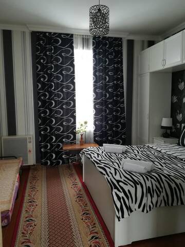 Фотографии Гостевой дом Nikoloz Guesthouse г. Степанцминда (Грузия) №5 Фото Гостевой дом Nikoloz Guesthouse г. Степанцминда 5