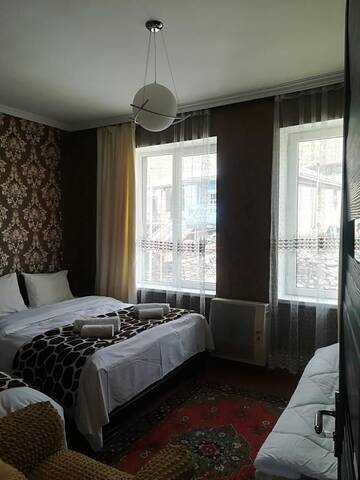 Фотографии Гостевой дом Nikoloz Guesthouse г. Степанцминда (Грузия) №1 Фото Гостевой дом Nikoloz Guesthouse г. Степанцминда 1