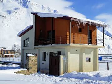 Фотографии Дома для отпуска ---Allegria House--- г. Степанцминда (Грузия) №2 Фото Дома для отпуска ---Allegria House--- г. Степанцминда 2