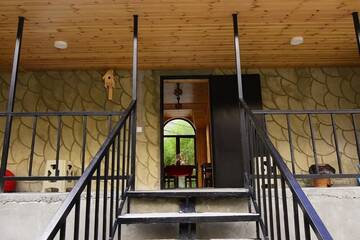 Фотографии Гостевой дом Wooden Guesthouse г. Степанцминда (Грузия) №4 Фото Гостевой дом Wooden Guesthouse г. Степанцминда 4