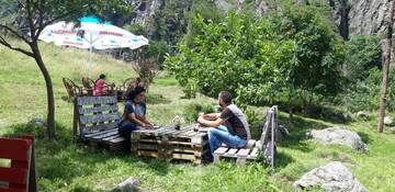 Фотографии Хостелы Hostel-Camp Gveleti г. Степанцминда (Грузия) №3 Фото Хостелы Hostel-Camp Gveleti г. Степанцминда 3