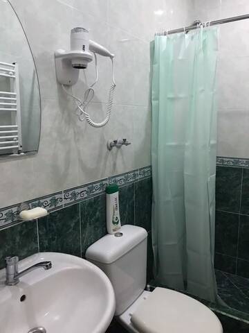 Фото номера Трехместный номер Отель Max Hotel Gogi Alibegashvili г. Степанцминда 3