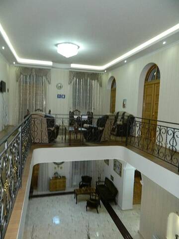 Фото номера Двухместный номер с 1 кроватью и видом на горы Отель Max Hotel Gogi Alibegashvili г. Степанцминда 2