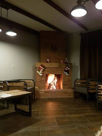 Фото номера Трехместный номер с видом на горы Гостевой дом Veranda Guesthouse г. Степанцминда 9