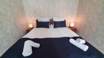 Фото номера Трехместный номер с собственной ванной комнатой Гостевой дом Guest House Sandro г. Степанцминда 5