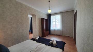 Фото номера Трехместный номер с собственной ванной комнатой Гостевой дом Guest House Sandro г. Степанцминда 6