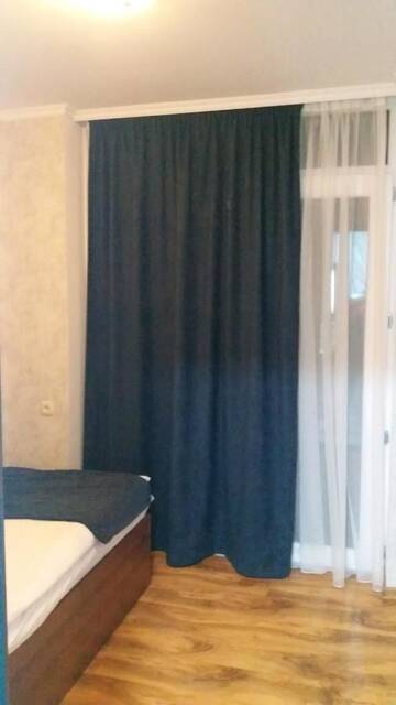 Фото номера Трехместный номер с собственной ванной комнатой Гостевой дом Guest House Sandro г. Степанцминда 18