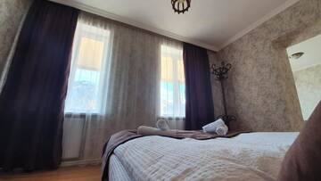 Фото номера Люкс с видом на горы Гостевой дом Guest House Sandro г. Степанцминда 2