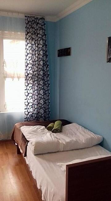 Фото номера Трехместный номер с видом на горы Мини-отель Nino Khetaguri Guest House г. Степанцминда 6