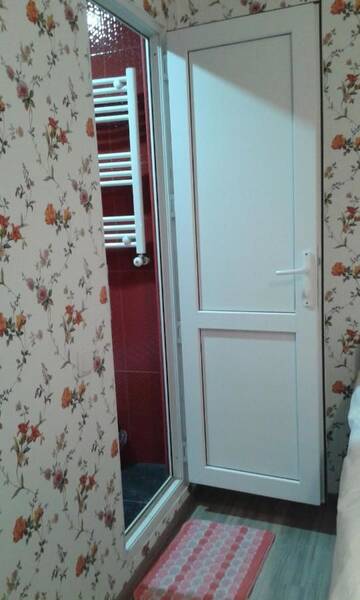 Фото номера Четырехместный номер &quot;Комфорт&quot; Гостевой дом Guest House Tadi г. Степанцминда 12