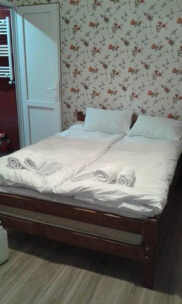 Фото номера Четырехместный номер &quot;Комфорт&quot; Гостевой дом Guest House Tadi г. Степанцминда 9