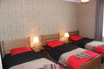 Фото номера Стандартный трехместный номер Гостевой дом Guesthouse Elia г. Степанцминда 7