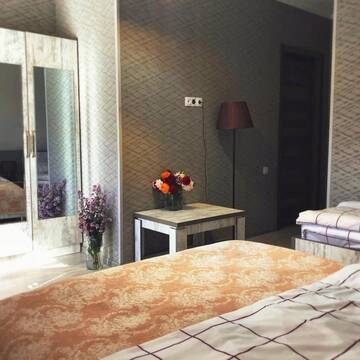 Фото номера Трехместный номер с окном Отель OISHE Boutique Hotel г. Степанцминда 3
