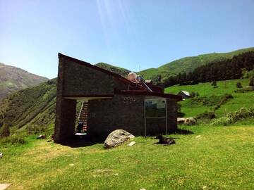 Фото номера Дом для отпуска Дома для отпуска Kazbegi Hut г. Степанцминда 20