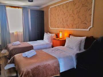 Фото номера Двухместный номер с 1 кроватью и видом на горы Гостевой дом Keti Ciklauri Guest House г. Степанцминда 27