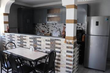 Фото номера Двухместный номер с 1 кроватью и видом на горы Гостевой дом Keti Ciklauri Guest House г. Степанцминда 8