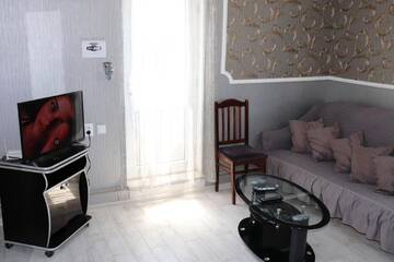 Фото номера Двухместный номер с 1 кроватью и видом на горы Гостевой дом Keti Ciklauri Guest House г. Степанцминда 10