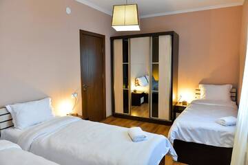 Фото номера Дом для отпуска Дома для отпуска ---Allegria House--- г. Степанцминда 41