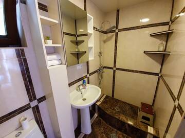 Фото номера Дом для отпуска Дома для отпуска ---Allegria House--- г. Степанцминда 43
