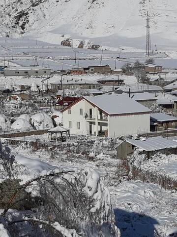 Фото Отели типа «постель и завтрак» Kazbegi Chalet г. Степанцминда 2