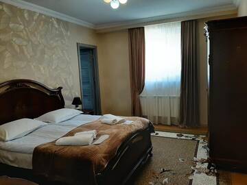 Фото номера Большой двухместный номер с 1 кроватью Гостевой дом Kazbegi Guide г. Степанцминда 6