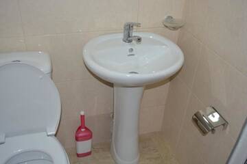 Фото номера Twin Room with Mountain View with Veranda Проживание в семье Ekaterine Guest House г. Степанцминда 36
