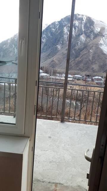 Фото Проживание в семье Ekaterine Guest House г. Степанцминда 5