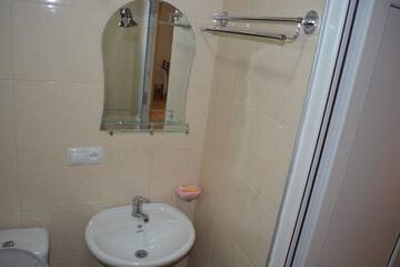 Фото номера Twin Room with Shared Bathroom and Mountain View with Veranda Проживание в семье Ekaterine Guest House г. Степанцминда 16