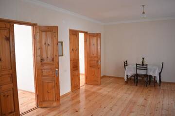 Фото номера Twin Room with Mountain View with Veranda Проживание в семье Ekaterine Guest House г. Степанцминда 23