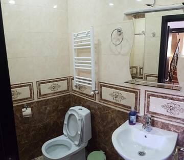 Фото номера Двухместный номер с 1 кроватью и видом на горы Гостевой дом Kazbek view guest house г. Степанцминда 8