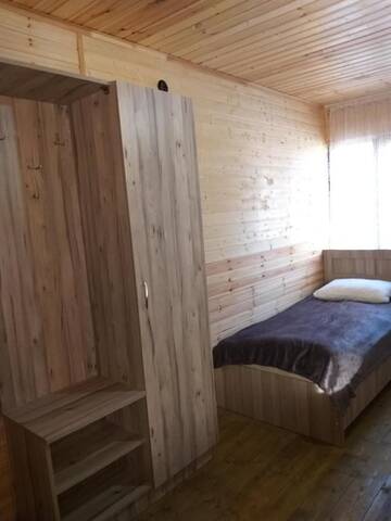 Фото номера Трехместный номер с видом на горы Отели типа «постель и завтрак» kazbegi good sleep г. Степанцминда 7