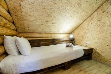 Фото номера Вилла с 2 спальнями Дома для отпуска Old Hut г. Степанцминда 80