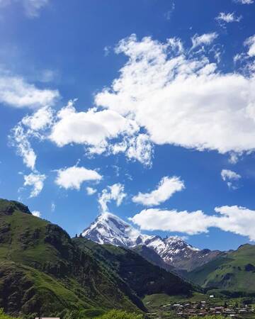 Фото Гостевой дом Sunny Mountain House г. Степанцминда 4