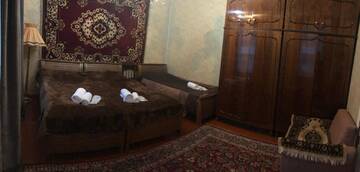 Фото номера Трехместный номер с видом на горы Проживание в семье Lia Khaikashvili Guest House г. Степанцминда 10
