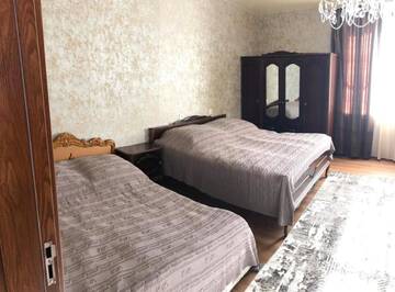Фото номера Трехместный номер с видом на горы Проживание в семье Lia Khaikashvili Guest House г. Степанцминда 10