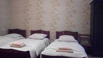 Фото номера Четырехместный номер Гостевой дом Guest House Temur Sujashvili г. Степанцминда 5