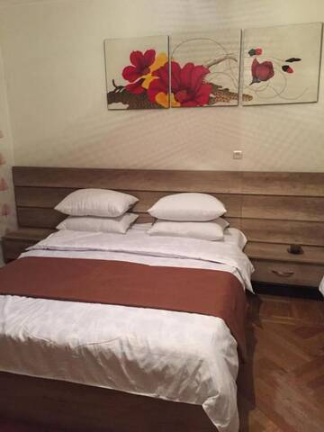 Фото номера Трехместный номер Гостевой дом Season Guesthouse г. Степанцминда 5