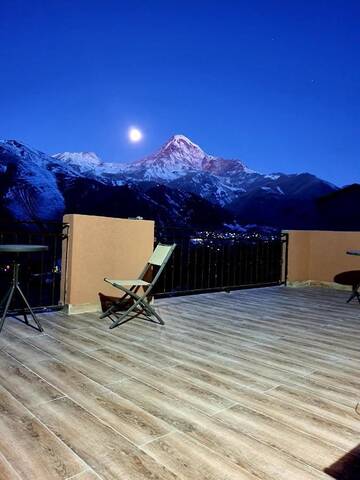 Фото Мини-отель Nikolo Inn г. Степанцминда 1