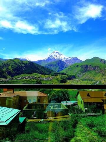 Фото Отель North Kazbegi г. Степанцминда 5