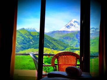 Фото Отель North Kazbegi г. Степанцминда 1