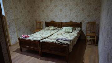 Фото номера Бюджетный двухместный номер с 1 кроватью Отель Nini г. Степанцминда 10