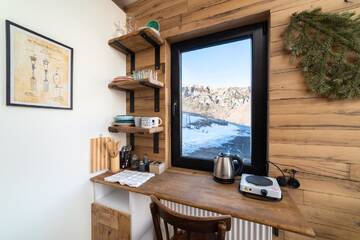 Фото номера Шале Шале Kazbegi cabins г. Степанцминда 7
