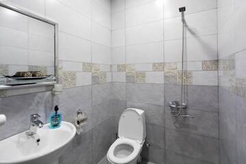 Фото номера Семейный номер с ванной комнатой Гостевой дом Guesthouse Nicolo г. Степанцминда 11