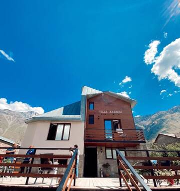 Фото Отель Villa Kazbegi г. Степанцминда 2