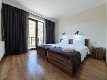 Фото Отель Hotel Gold Kazbegi г. Степанцминда 1