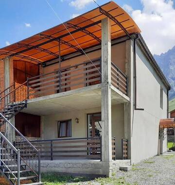 Фото Отель Wander Kazbegi Hotel г. Степанцминда 2